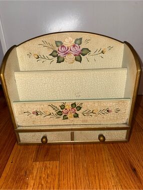 Vintage Floral Wooden Mail & Desk Organizer in Cream